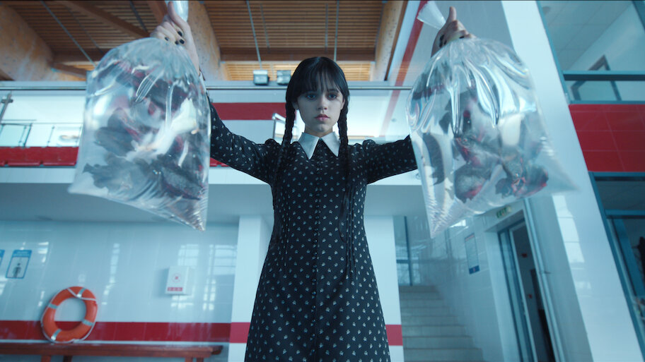 Netflixドラマ『ウェンズデー』REVIEW