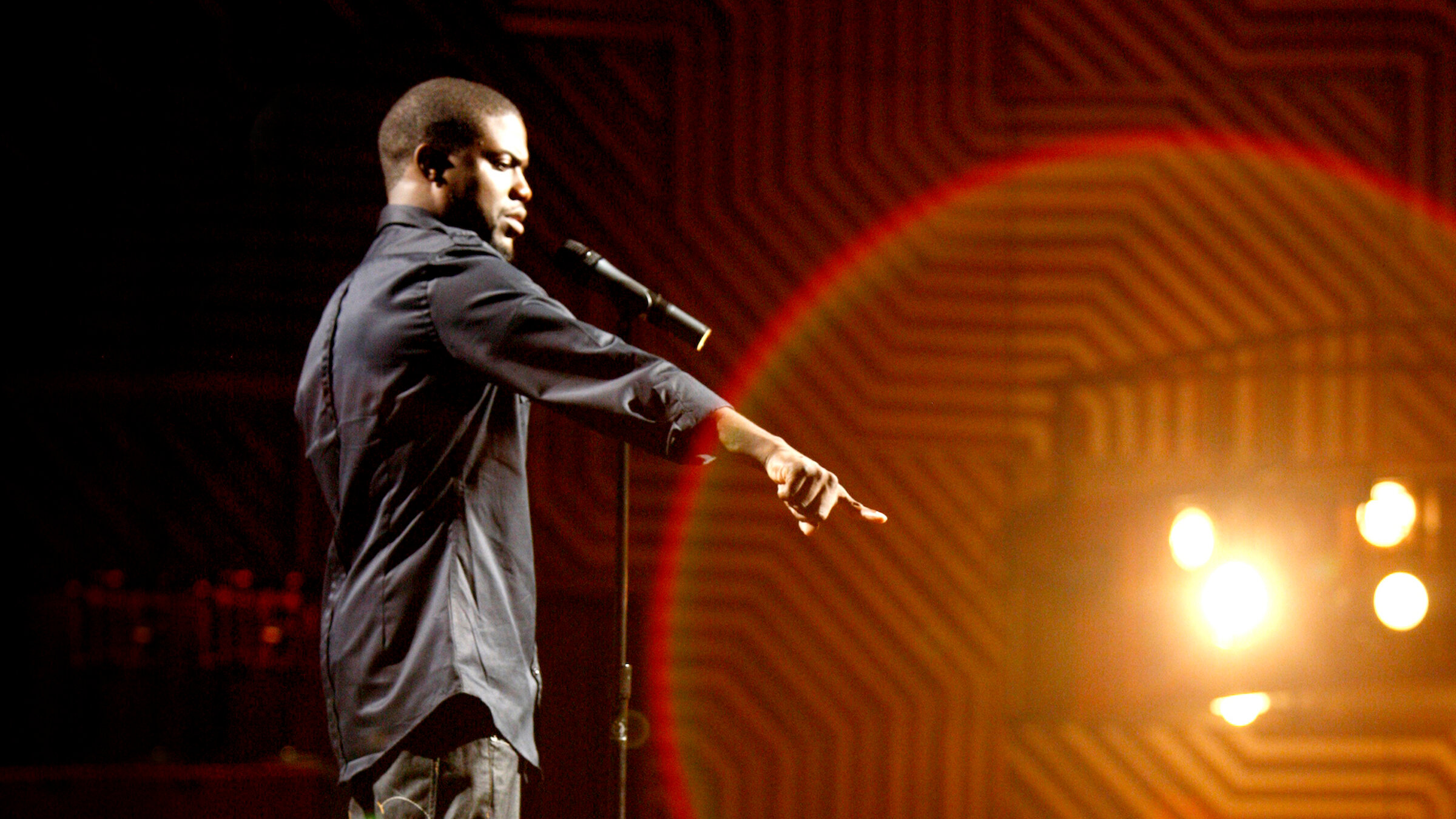 Watch Kevin Hart: I'm a Grown Little Man | Netflix, image size:2400x1350