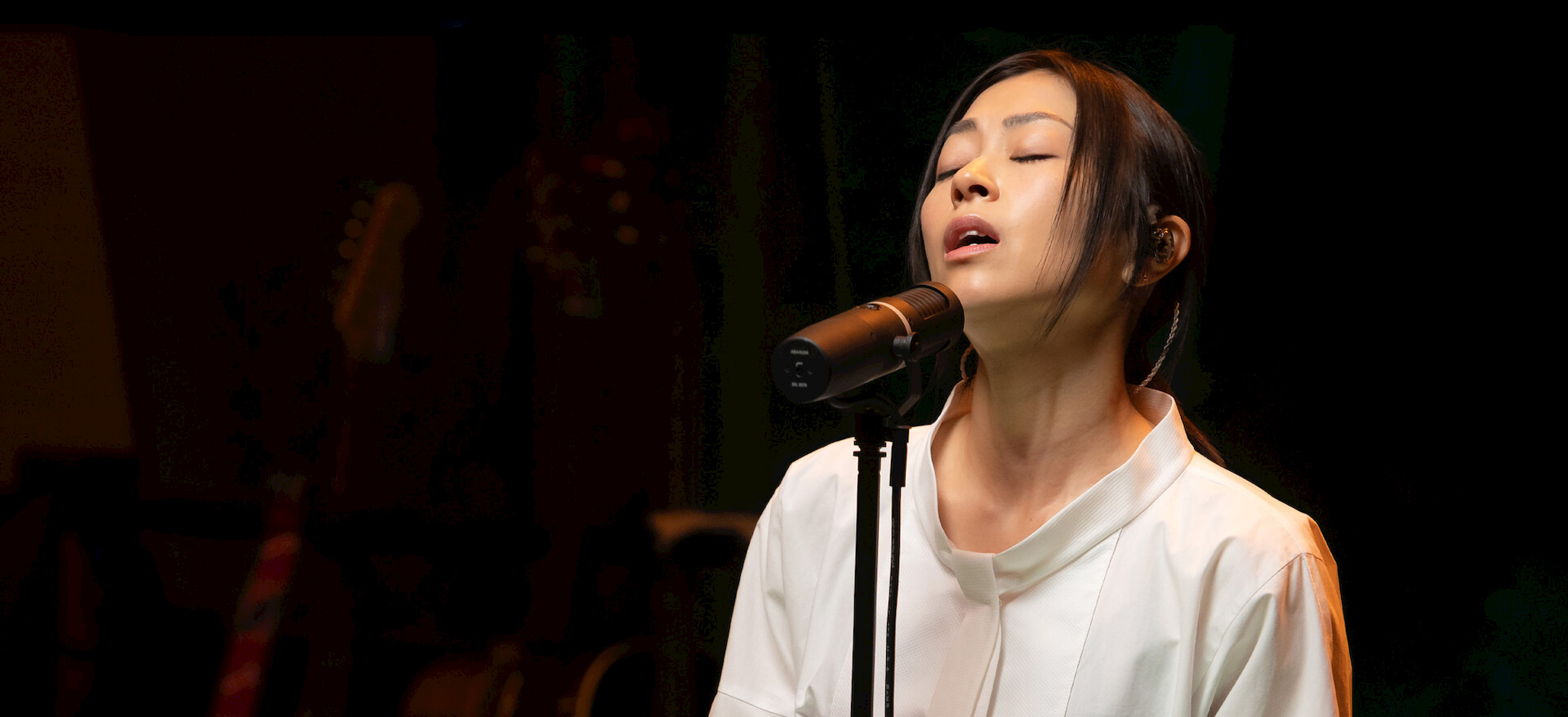 Watch Hikaru Utada Live Sessions from AIR Studios | Netflix
